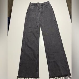 Zara Women's High Rise Straight Leg Jeans in Charcoal